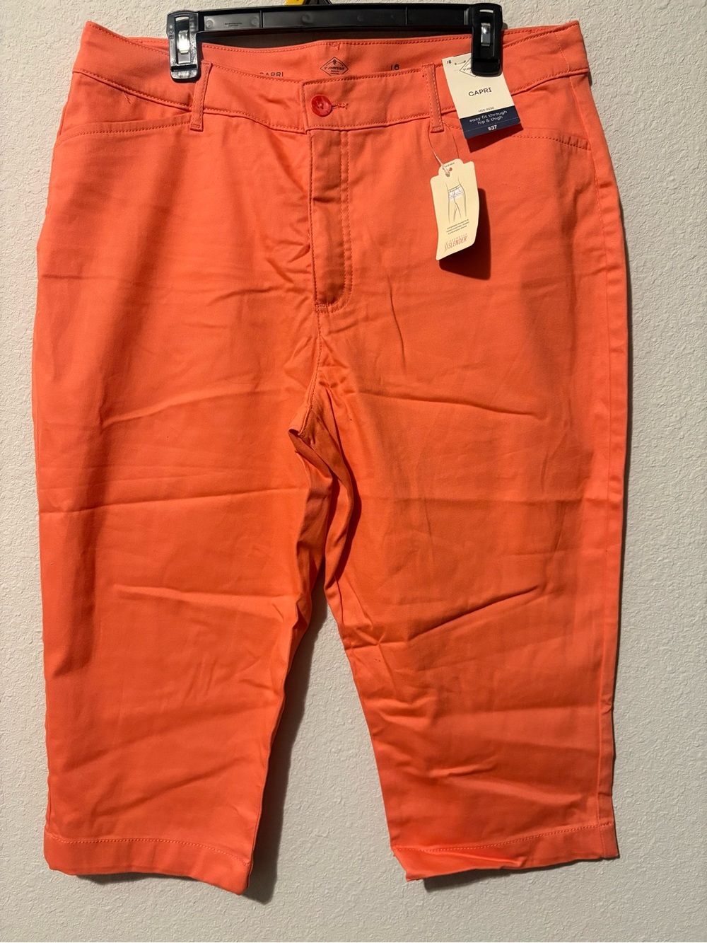 St. John's Bay Orange Capri Pants